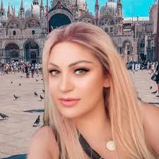 1️⃣2️⃣3️⃣4️⃣ was released today in 1981! 🎸🎸😎 Here is Ronnie with Bo  Diddley at the Ritz, NYC, performing the killer track 'Outlaws'🎸❤