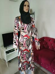Hitta stockbilder i hd på asian woman hijab fullbody tablet isolated och miljontals andra royaltyfria stockbilder, illustrationer och. Patung Mannequin Female Muslimah Fashion Dresses On Carousell