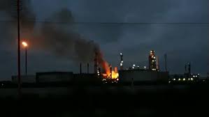 May 25, 2021 · una sede del frente de todos, de la ciudad bonaerense de bahía blanca fue atacada con material explosivo el martes por la madrugada. Fuego Y Explosiones En La Ex Petrobras I Mira Los Videos Canal Siete Bahia Blanca