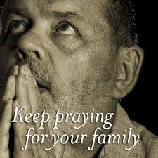 Lisa Halsey's Instagram, Twitter & Facebook