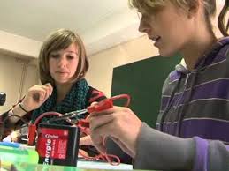 Mes Matieres Preferees Et Les Autres Dvd Pourquoi Pas 1 Editions Maison Des Langues