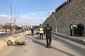 Jun 20, 2021 · antalya'da seyir halinde olan kapalı kasa ticari araç, bir anda yanmaya başladı. Usak Ta Trafik Kazasi Son Dakika Usak Haberleri Star