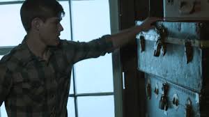 Check spelling or type a new query. Flowers In The Attic Trailer Youtube