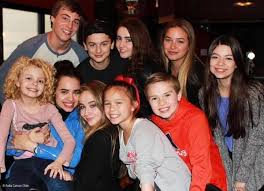 Further Adventures In Babysitting Cast Adventures In Babysitting Adventures In Babysitting 2016 Sabrina Carpenter