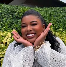 After watching/listening to today's episode, Andre and Shanice are looking  for the same things in a relationship. I'd wager they will be a future  couple. They will be much hotter than Dani