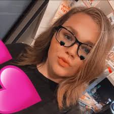 Desirae Mason's Instagram, Twitter & Facebook