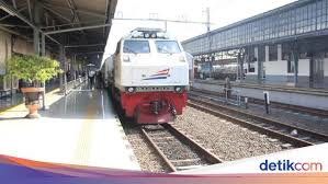 Tiket kereta api murah dari karawang ke tegal ini bisa kamu pesan secara langsung dengan satu kali sentuhan jari. Jadwal Ka Jarak Jauh Berangkat Dari Pasar Senen Minggu 14 Juni
