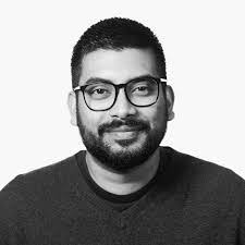 Mike Veenstra's Instagram, Twitter & Facebook