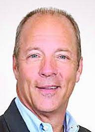 Dixon begins hunt for new city manager