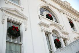 The White House Just Unveiled Its Christmas Decorations And They Re Simply Magical White House Christmas White House Christmas Decorations Christmas Decorations 2017