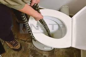 Masalah wc atau mangkuk tandas selepas flush air akan melimpah keluar adalah berpunca daripada paip kumbahan atau. Ular Dalam Tandas