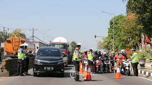 Lantas, apa sajakah detail terkait ppkm mikro jawa bali serta 3 provinsi tersebut? This Is A List Of 43 Provinces Cities Outside Java Bali Affected By The Micro Strict Ppkm Similar To The Emergency Ppkm Digichat