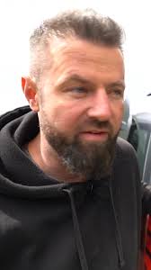 Eine junge Frau erscheint eines Morgens nicht in der Arbeit. Die Beamten  stoßen schnell auf ihr ausgebranntes Fahrzeug. Was das Opfer kurz vor ihrem  Tod durchmachen musste, zeigen Überwachungskameras. 👉 "Das Böse