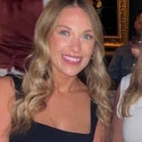 Courtney Alvey's Instagram, Twitter & Facebook