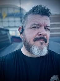 Jeff Laroche's Instagram, Twitter & Facebook