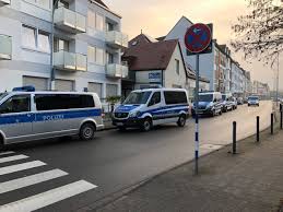 Jun 10, 2021 · ist leverkusen ein dorado für betrügerische clans? Mila On Twitter 2 Roma Clan Goman Lt Faz 4 Festnahmen 42 54 J In Dortmund Bergisch Gladbach Monheim Und Leverkusen Kopf Soll Mann 42 Sein Der Von Hartz Iv Lebte U Uber Strohmanner Immobilien Kaufte Beschlagnahmung Luxus Autos U