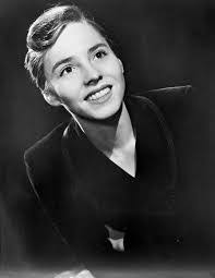 Patti Mcgregor's Instagram, Twitter & Facebook