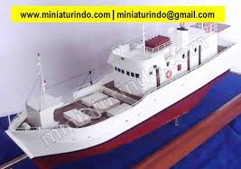 Laut perahu air ocean kapal pesiar alam kapal berlayar pantai pelayaran. Sailboat Kits Ship Models Model Boats Building Boats Warship Model Miniature Ship Titanic Miniatur