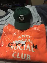 En effet, la gamme est composée d'un hoodie orange vif et d'une casquette verte bouteille. Anti Social Social Club X Cactus Plant Flea Market For Sale Hoodie Is A Sz L Pm Me For More Information Antisocialsocialclub