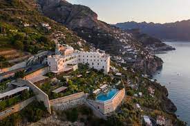 Tourists can take advantage of a whole range of services: Monastero Santa Rosa Hotel Spa Conca Dei Marini Aktualisierte Preise Fur 2021