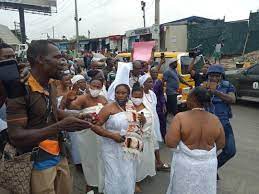 Nigerian police officers have been deployed en. Nawzfzc6ige0qm