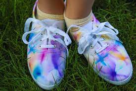 If you've ever wondered how to dye shoes, we've got a great project for you that involves drawing on shoes with sharpies. Diy Tie Dye Shoes Diy
