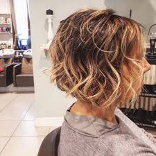 Ricrescita scura su capelli biondi e decolorati: Balayage Biondo Su Base Scura Bob Savi Parrucchieri Facebook