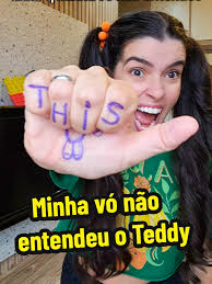 Esse É O Ted Ted Disse Oi Ted Disse Não Bata Aqui Em Português