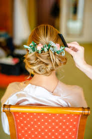 Hochzeit Auf Schloss Eicherhof In Leichlingen In 2020 Mit Bildern Braut Brautfrisur Hochzeit Grun