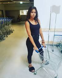 Fésűs nelly lánya, csenge a közösségi oldalán fakadt ki. Gyonyoru Tini Fesus Nelly Lanya Fotokon A 15 Eves Csenge Hazai Sztar Femina