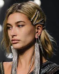How To Style Hair Clips Hair Trends 2018 Hair Styles Medium Hair Styles