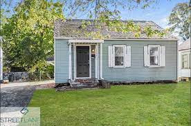 Find homes for rent in columbus, oh that best fit your needs. 2454 Joyce Ave Rentals Columbus Oh Rentcafe