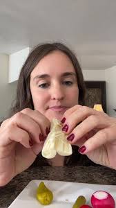 Another Tiffany plate that’s not even a real Tiffany plate😂 @Tiffany Magee  #tiffanyplate #vegansnacks #eatwithme #girldinner #mukbang #heartsofpalm  #fyp #vegan #plantbased