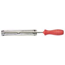 In the guides below, reducing the coarseness of the file each time using thick cloth instead of a filing block to protect your axe head, secure it in the vice with the blade pointing towards the ceiling. Oregon 5 32 4mm Chain Sharpening File Guide Chainsaw Sharpeners Screwfix Com