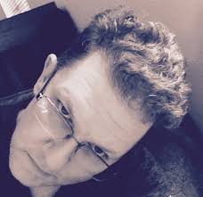 Dale Arends's Instagram, Twitter & Facebook