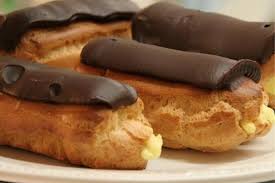 La Recette Des Eclairs Au Chocolat En 2020 Eclair Au Chocolat Recette Eclair Au Chocolat Blog Patisserie