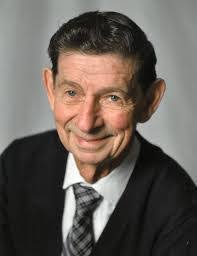 Matthew Auer's Instagram, Twitter & Facebook