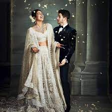 Over the past decades, from creating beautiful renditions of dabka, chikankari to mirror work, malhotra has not shied away from experimenting with whites. 45 Cool Indian Wedding Dresses White Wedding Ideas