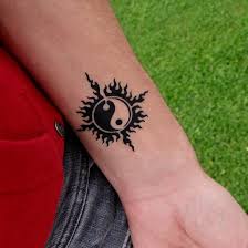 Sun Yin Yang Tattoo Ying Yang Tattoo Yin Yang Tattoos Simple Henna Tattoo