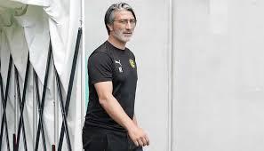 Türk asıllı i̇sviçreli eski futbolcudur. Jlzql5smgmxbym