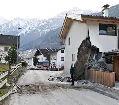 Bürgerinnen und bürger können das klimaticket zu einem symbolischen betrag von 1 € pro tag ausleihen. Irhdkh Swi274m
