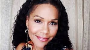 Cindy Herron's Instagram, Twitter & Facebook