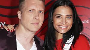 Martin garrix, dua lipa — scared to be lonely 03:40. Amira Pocher Springt Ihrem Oliver An Die Gurgel