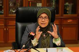 Having helmed the health portfolio of the state for the past year, dr siti mariah mahmud's priority has always been to provide the best health care for the people of selangor. Dr Siti Mariah A Doctor For All Seasons Selangor Journal