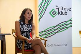 She was elected as a momentum movement (part of the renew europe party group). Facebook