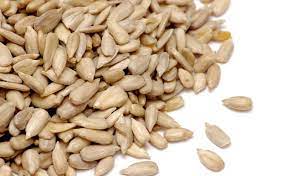 Biji bunga matahari memiliki kandungan senyawa tanaman asam klorogenat yang berefek pada penurunan level gula darah. 5 Manfaat Biji Bunga Matahari Yang Harus Kamu Tahu