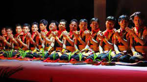 Tarian khas suku gayo ini nampak begitu. Tari Saman Budaya Kebanggaan Indonesia