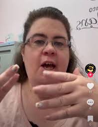 But Wendy can never take constructive criticism but wants to know what BBW  does good or bad : r/ExposeSimpletreasures