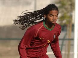 He's considered one of the greatest and highest paid soccer players of all time. Fabio Paims Karriere Einst Besser Als Cristiano Ronaldo Goal Com