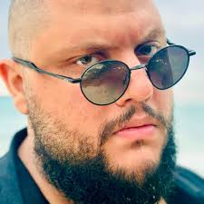 Guys please help, I am confused. If you applied pr inside canada with  accompanying member like spouse and dependent children. Is the AOR that you  recieved is just one and an AOR